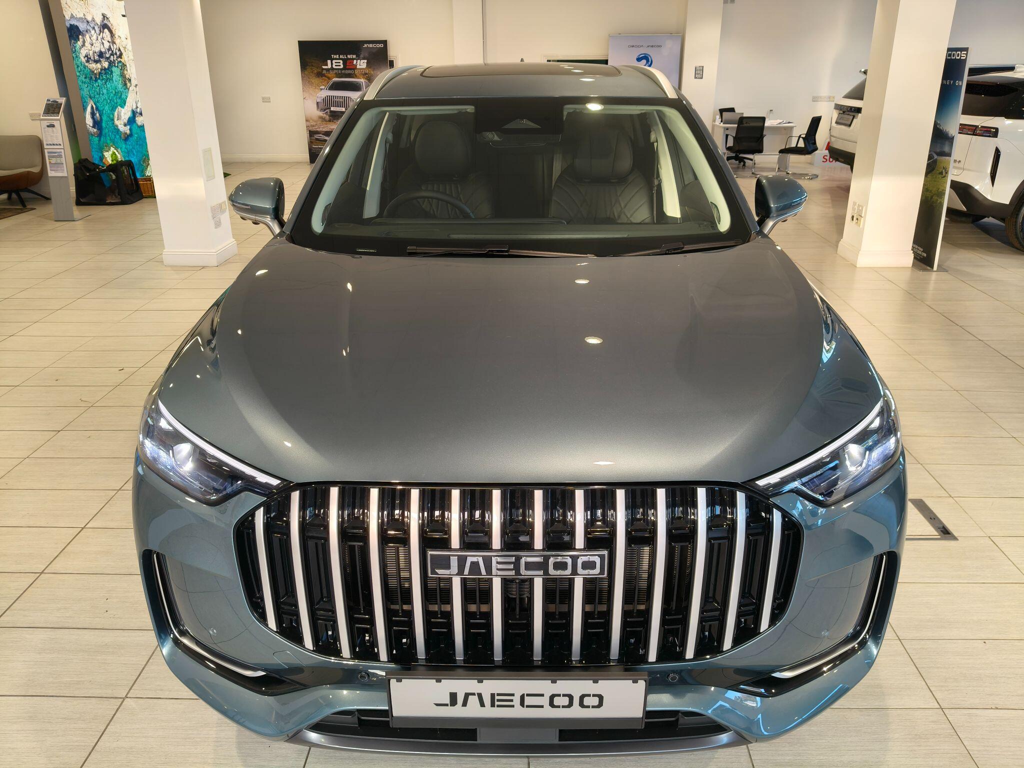 Large vehicle image